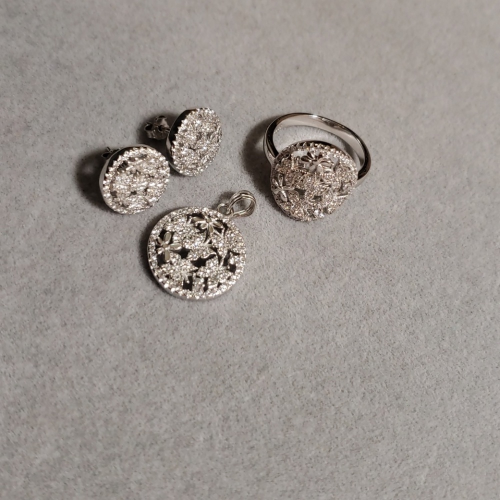 925 Sterling Silver Cubic Zirconia Jewelry Set